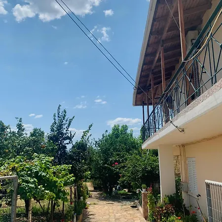 Apartment Bokas Exotic House